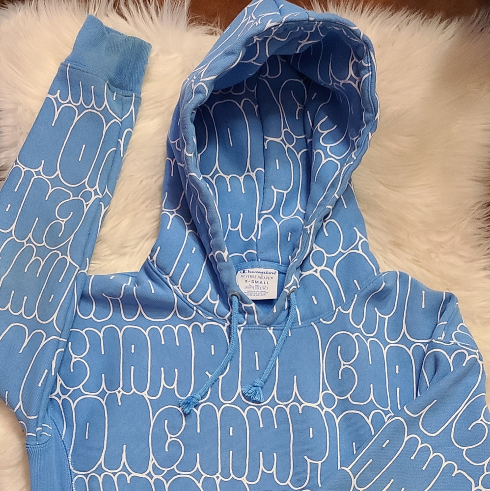 Champion Reverse Weave Hoodie - Picture 9 of 10